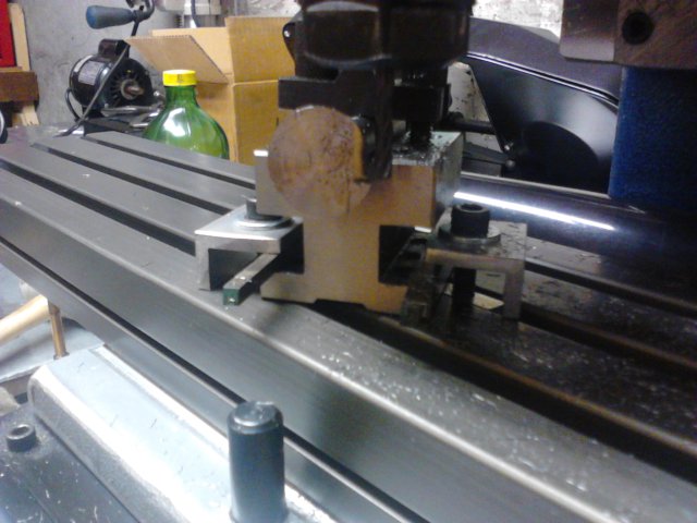 Cutting the face on the dovetail cutter on a mill